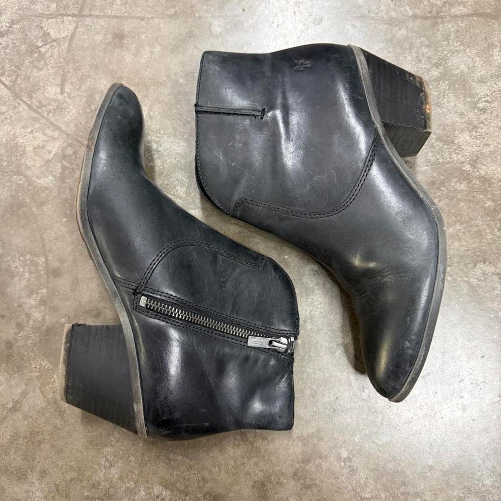 FRYE Jennifer Black Leather Ankle Boots Western Block Heel 3471729-BLK Womens 8 - Picture 5 of 6